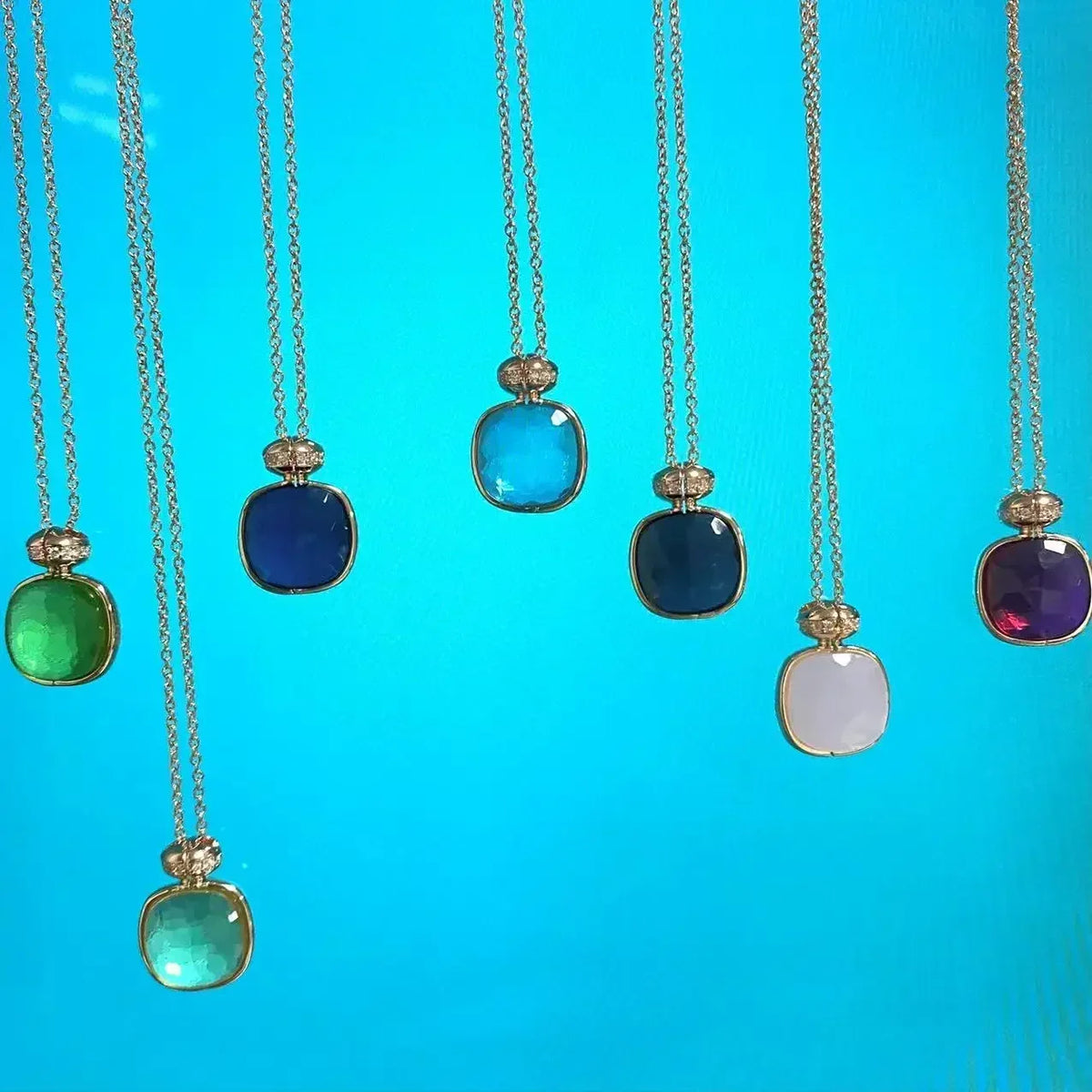 Elegant Light Blue Topaz Perfume Bottle Pendant Necklace for Women Classic  Design Candy Color Fashion Jewelry Gift Idea