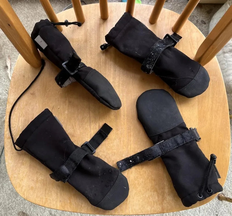 Winter Dog Shoes Waterproof Walking Big Small Dog Shoes Warm Adjustable Elasticity Schnauzer Foot Cover Teddy Pets Supplies