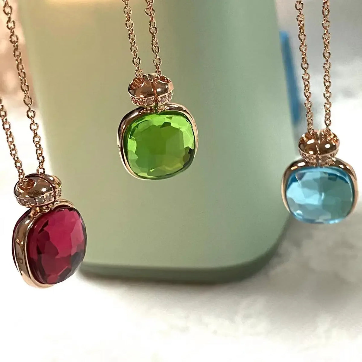 Elegant Light Blue Topaz Perfume Bottle Pendant Necklace for Women Classic  Design Candy Color Fashion Jewelry Gift Idea