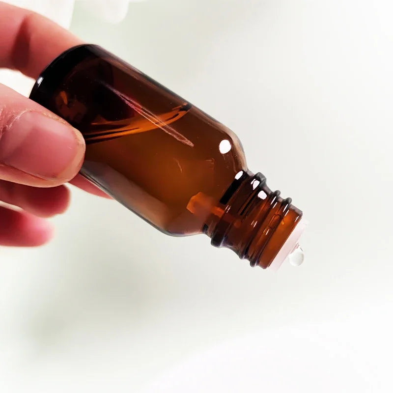12Pcs Empty 5/10/15/20/30ml Amber Glass Essential Oils Drops Bottles with Orifice Reducer Tips DIY Supplies Tool Perfume Vials