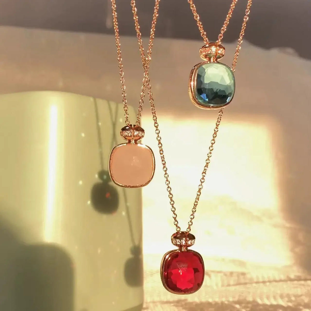 Elegant Light Blue Topaz Perfume Bottle Pendant Necklace for Women Classic  Design Candy Color Fashion Jewelry Gift Idea
